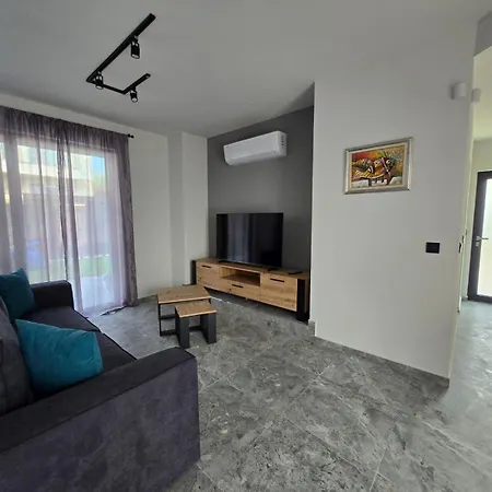 Villa Cadaques, Private Pool With Heating And Salt Water Lozenets