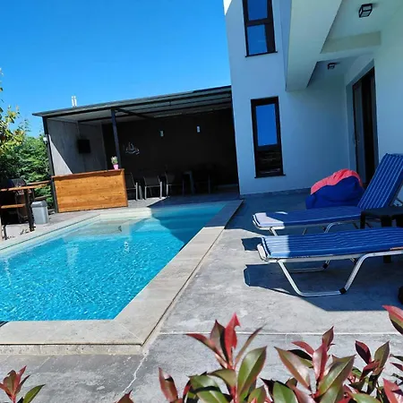 Cadaques, Private Pool With Heating And Salt Water Villa *