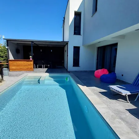 Cadaques, Private Pool With Heating And Salt Water Villa *