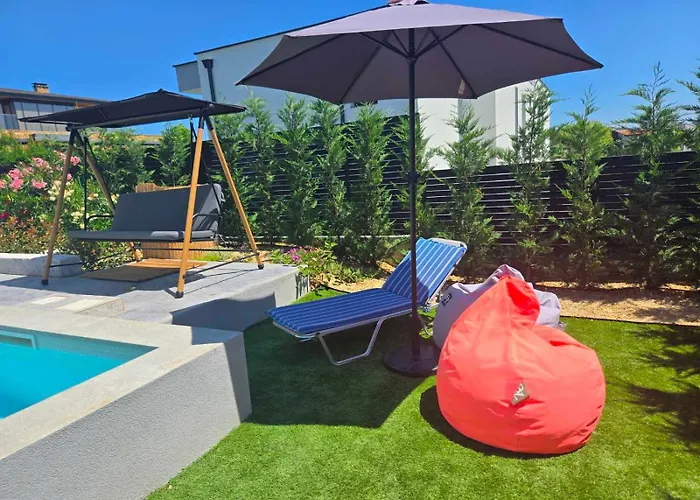 Cadaques, Private Pool With Heating And Salt Water * Lozenets